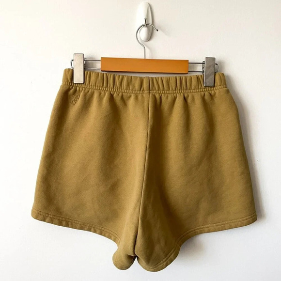 Aritzia TNA cozy AF Fleece Shorts in Sand Bluff Tan Size Small - Picture 3 of 4